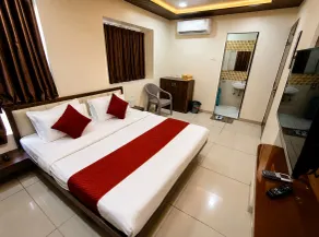 Parth Paradise Hotel - Chambre
