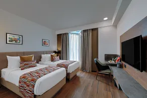 Hays AIR By Ahuja Residences - Golf Course Ext Road & Sector 51 - Room