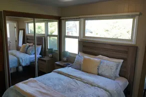 East Side Beach House - Room
