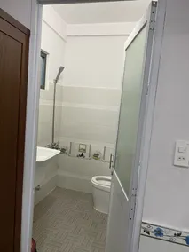 Duy Dang Hotel - Bathroom