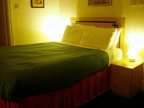 Hanover Hotel & McCartney's Bar - Room