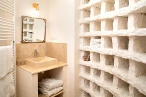 L' Hôte Antique - Bathroom