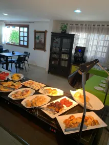 CR Hotel Bueno - Restaurant