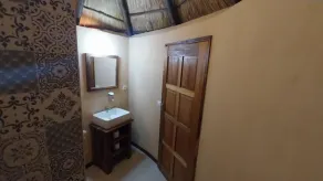 DEVOCEAN Lodge - Bathroom