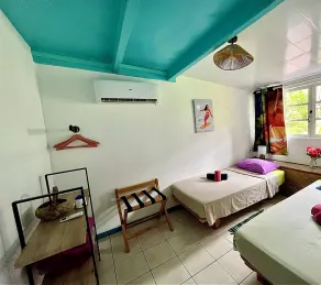 Linareva Moorea Beach Resort - Room