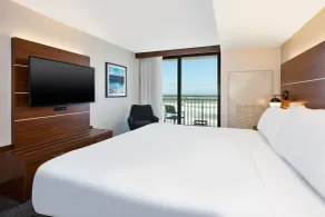 Holiday Inn Express & Suites VA Beach Oceanfront by IHG - Chambre