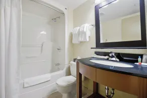 Sandman Hotel & Suites London Downtown - Salle de bain