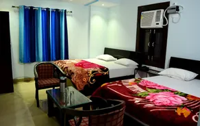 Hotel Thakur Ji - Room