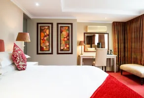 10 2nd Avenue Houghton Estate by Dream Resorts - Room