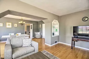 Tranquil Tucson Home w/ Yard - Walk to U of A - Interior