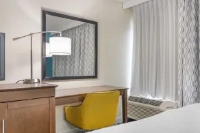Hampton Inn Adel - Chambre