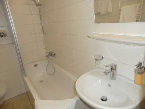Hotel Pension Haydn - Bathroom