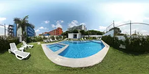 One Cuernavaca - Piscine