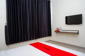 RedDoorz near Malioboro Mall 2 - Habitación