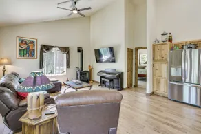 Private Hot Tub & Mountain Views: Duplex in Salida - Innenbereich