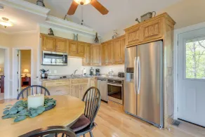 Lake-View Condo with Covered Deck in Hiawassee! - Interiør