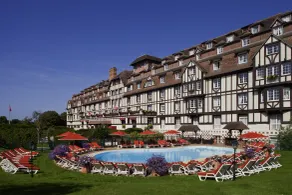 Hôtel du Golf Barrière - Piscine