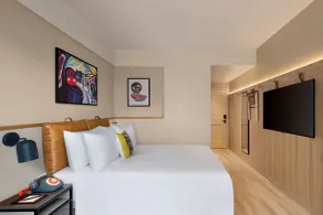 Moxy Mumbai Andheri West - Room
