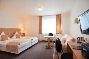 Hotel Adler Westhausen  - Quarto