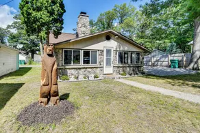 Cozy Autumn Cabin: 0.3 Mi to Houghton Lake - Interiør