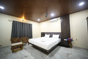 Aarna Coastal Resort - Camera