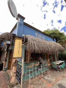 Yolo Hostel Medellin - Restaurant
