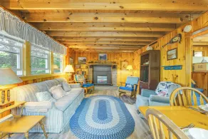 Quiet & Remote Cottage on Panther Pond! - Innvendig
