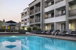 Courtyard by Marriott Bakersfield - Piscine