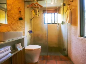 Tulou Herongzhuang Inn - Baño