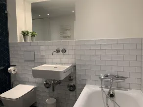 The Apartment Downtown - Bathroom
