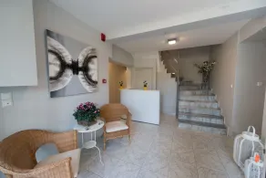 Regalo Apartments - Lobby