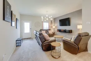 Family-friendly Home in Manor, Near Outdoor Rec - Interiör