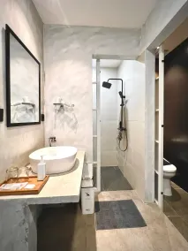 d'primahotel Yogyakarta - Bathroom