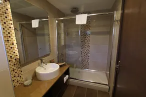Olira Boutique Hotel&SPA - Baño
