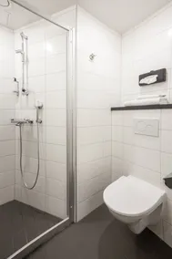 Pietarsaaren Kaupunginhotelli - Badezimmer