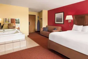 Baymont by Wyndham Cedar Rapids - Chambre