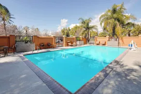 Hyatt Place Ontario/Rancho Cucamonga - Piscine