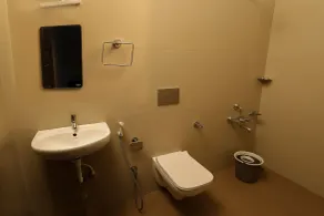 ILLIKKALAM Lakeside Cottages Kumarakom Kerala - Bathroom