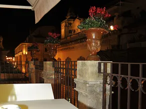 Hotel Porta Reale - Vue de la chambre