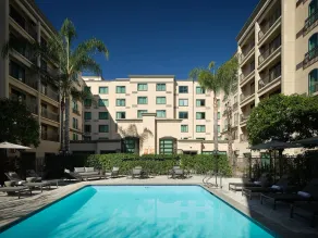 Courtyard by Marriott Los Angeles Pasadena Old Town - Vue de la chambre