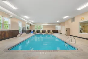 Best Western Teal Lake Inn - Pool