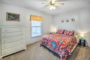Illinois Vacation Rental Home: Pets Welcome - Innvendig