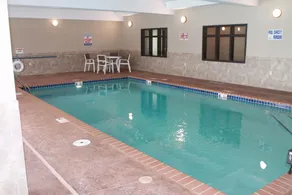 Reston Lodge & Suites - Emmetsburg - Pool
