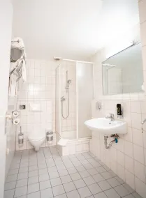 Parkhotel Lindenhof - KOSTENLOSE PARKPLÄTZE - Salle de bain