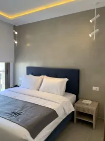 ZUR Studios and Suites - Room