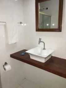 Calmaria Suítes Búzios - Baño