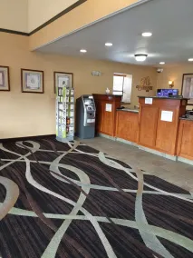 Lavissh Inn and Suites - Réception