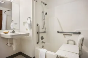 Super 8 by Wyndham Cody - Salle de bain