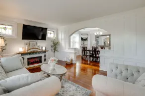 Hot Tub, Grill & Games! Family Getaway in St Louis - Interior