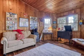 Open Hearth Inn - Lobby